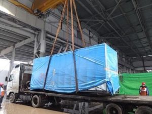 Монтаж индийского гидравлического SMC-пресса в Москве