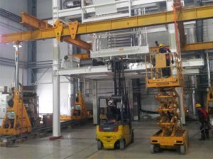 Перегрузка реакторов карбамида и аммиака  с железнодорожного транспортёра на модульный прицеп в Пермском крае