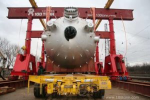 Перемещение и установка химического реактора