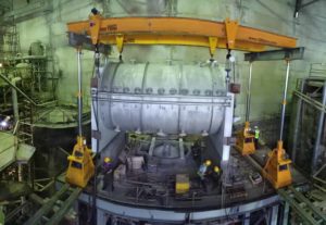 Демонтаж, перемещение и кантование на 180 градусов траверсы пресса УЗТМ ус3150тс в Свердловской области