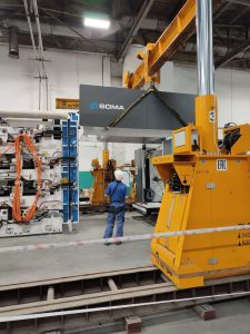 Такелажная компания может не только переместить груз, но и выполнить проект под ключ Такелажная компания может не только переместить груз, но и выполнить проект под ключ