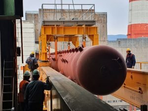 Стыковочные балки и площадки с ограждениями для безопасной работы на высоте