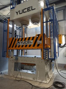 Выгрузка и монтаж пресса