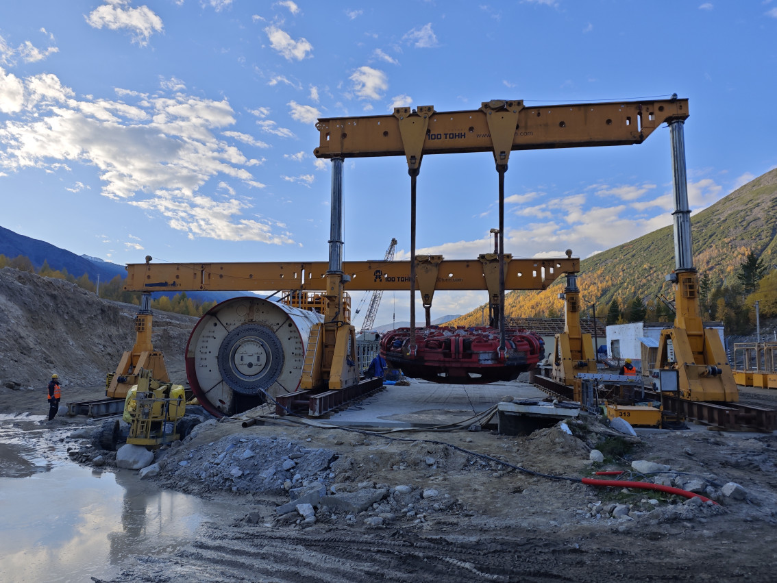 Перевод ротора ТПМК диаметром 6 м из горизонтального положения в вертикальное