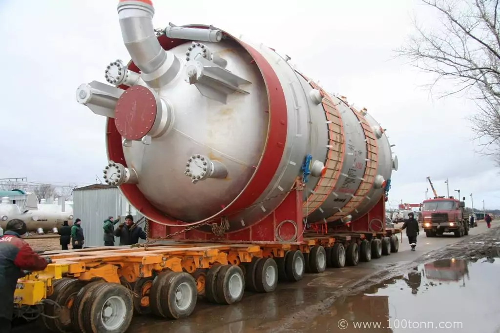 Разгрузка и перемещение реактора для ОАО “Щекиноазот”