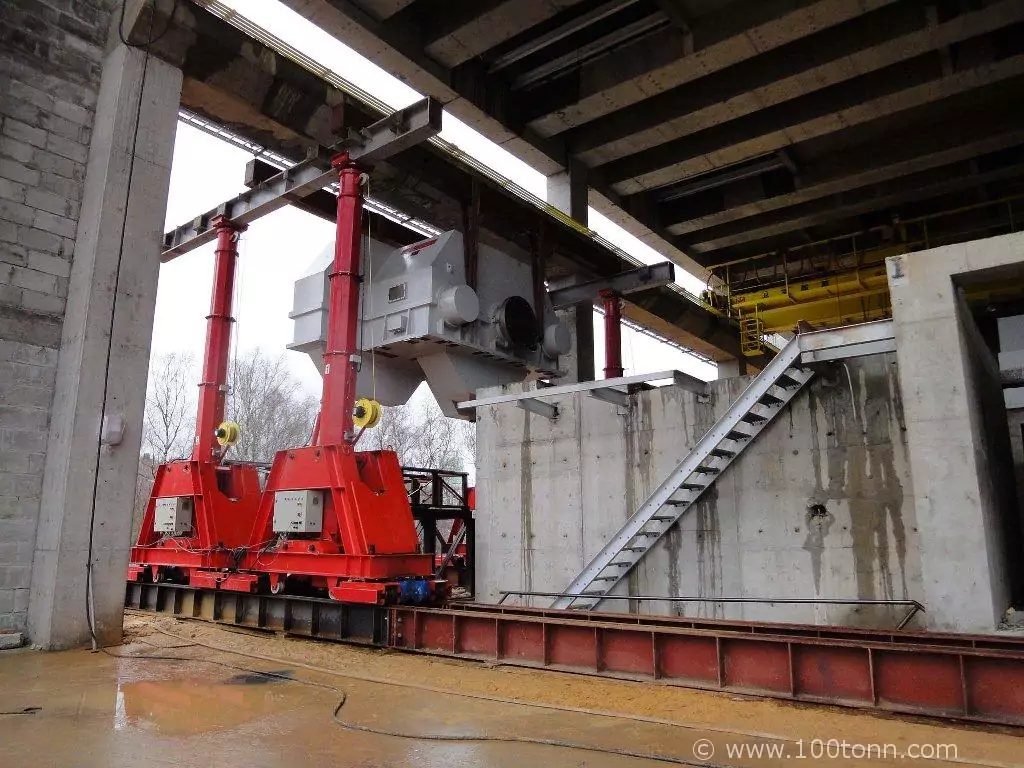 Монтаж редукторов на Новогуровском цементном заводе