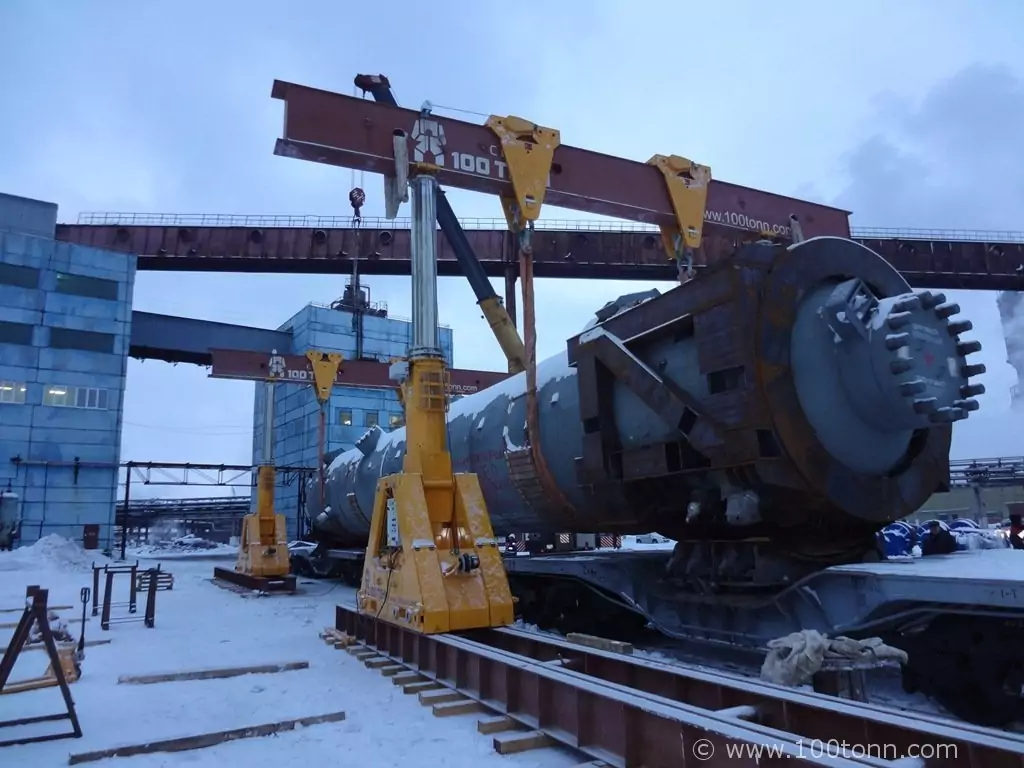 Перегрузка с ж/д на авто реактора 320 т в Череповце