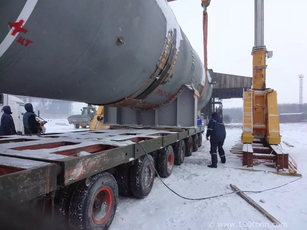Перегрузка с ж/д на авто реактора 320 т в Череповце