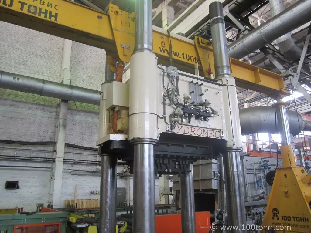 Монтаж ковочного пресса HYDROMEC HSF-1000 на ОМЗ (Орск)