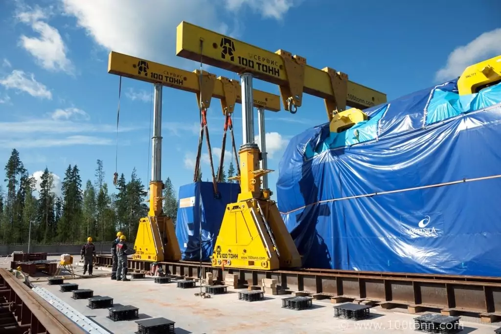 Выгрузка и установка на фундамент двигателей Wartsila и генераторов ABB в Тихвине