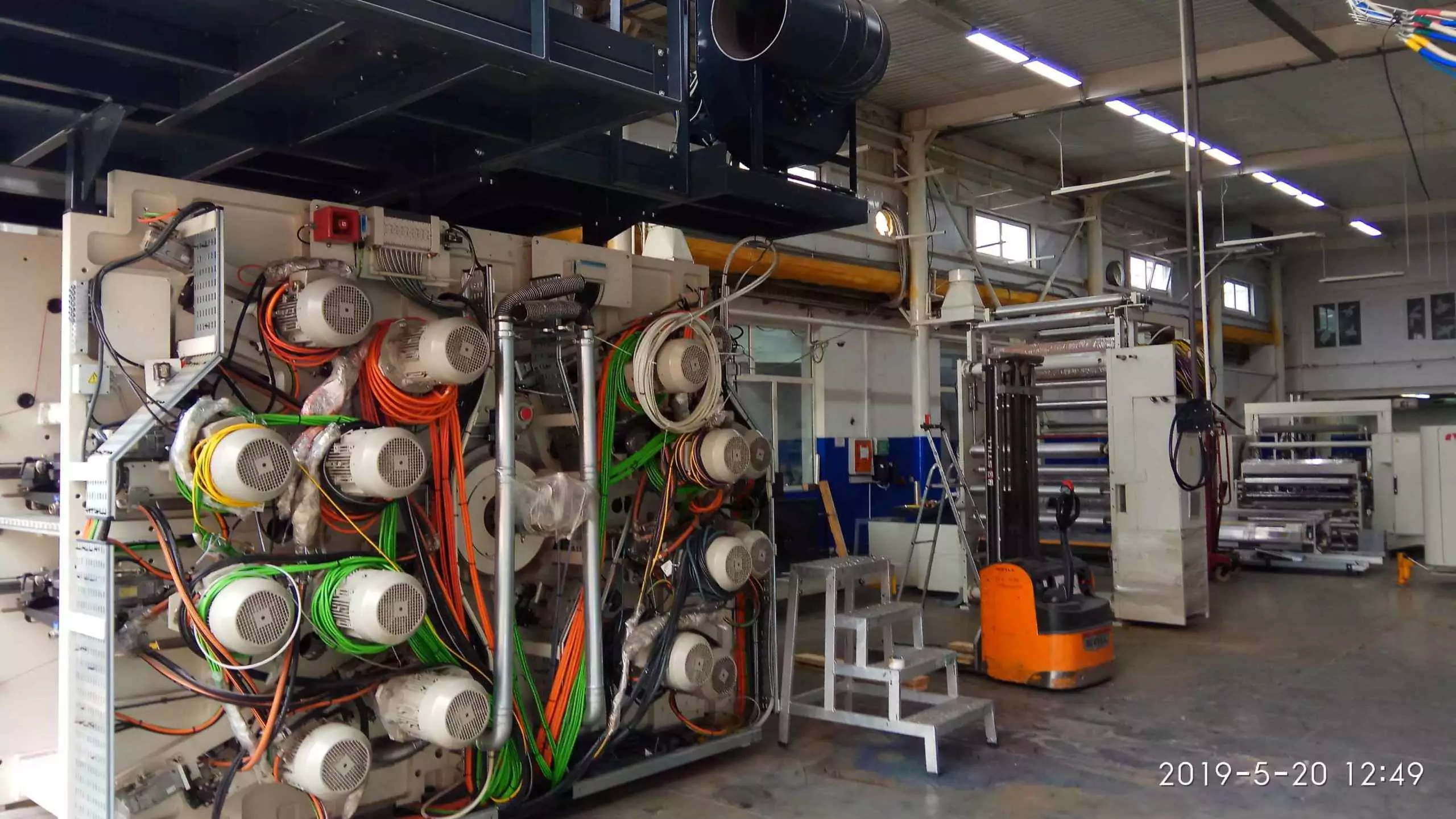 Крупноузловой демонтаж флексографической машины COMEXI 1300 F2 MP