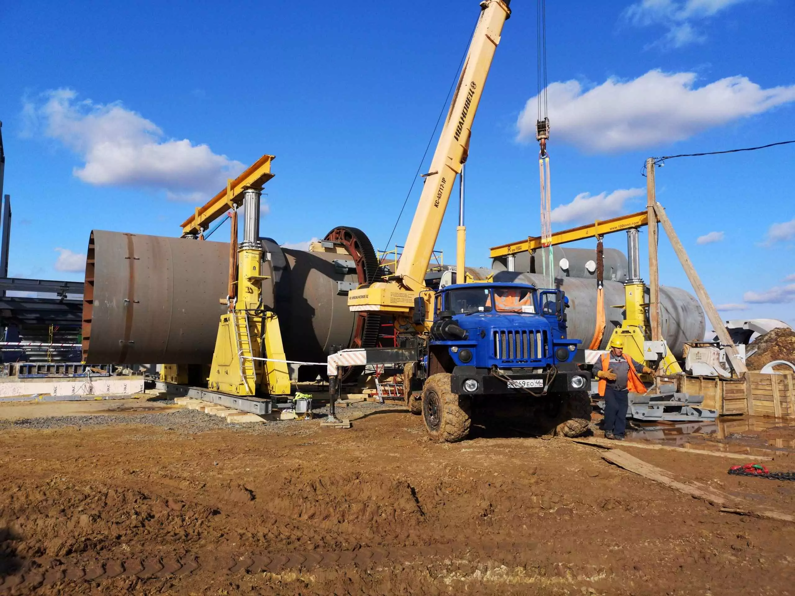 Монтаж оборудования комплекса сушки руды