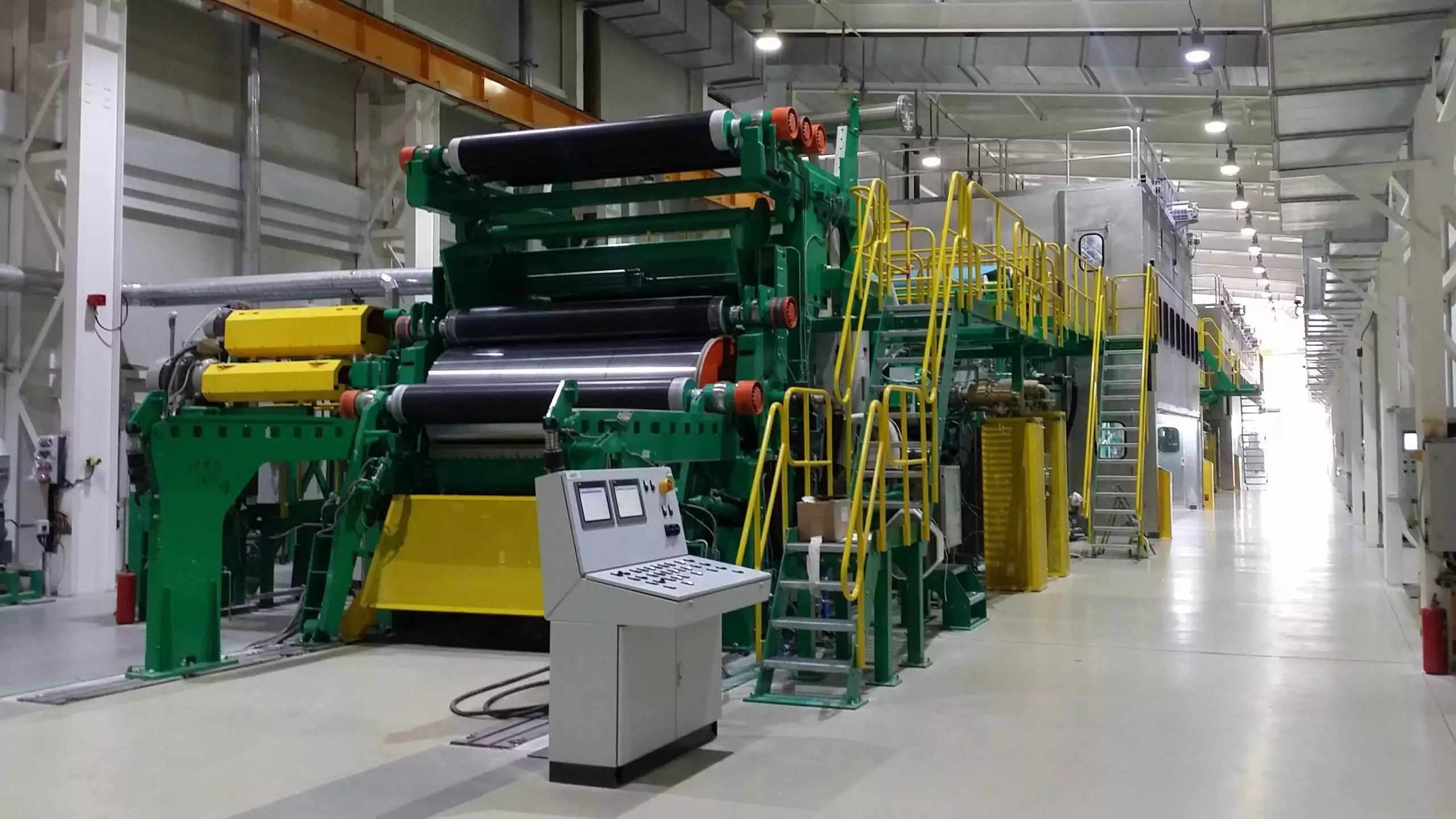 Монтаж бумагоделательной машины PAPCEL