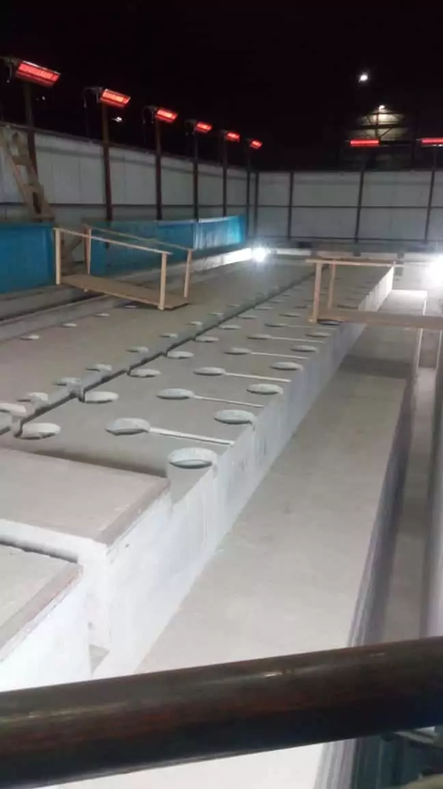 Подъем бетонного блока фундамента станка WALDRICH SIEGEN