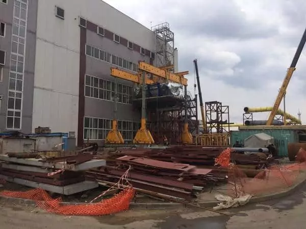 Подъем нижней части компрессора на отметку +8.000м