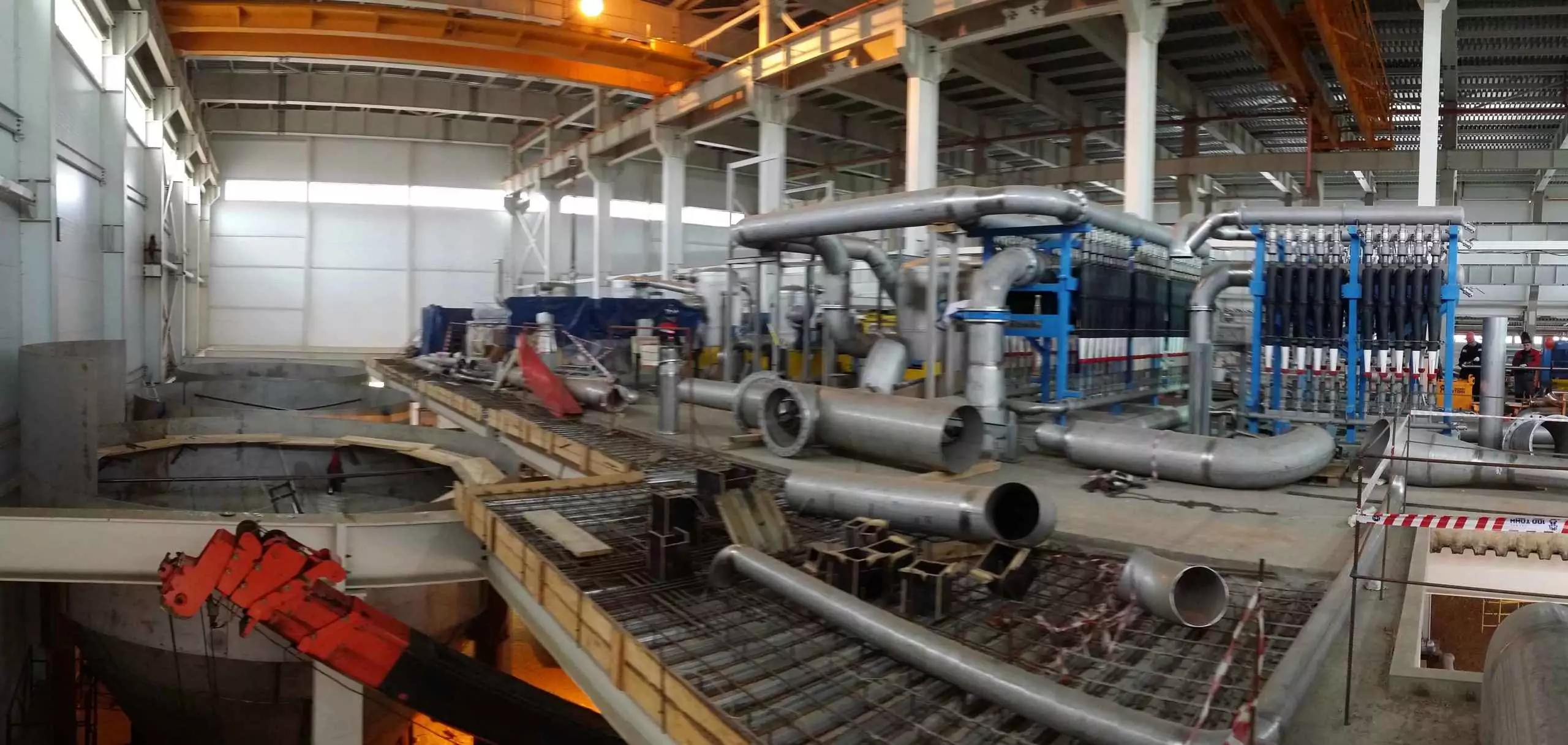 Промышленный монтаж картоноделательной машины