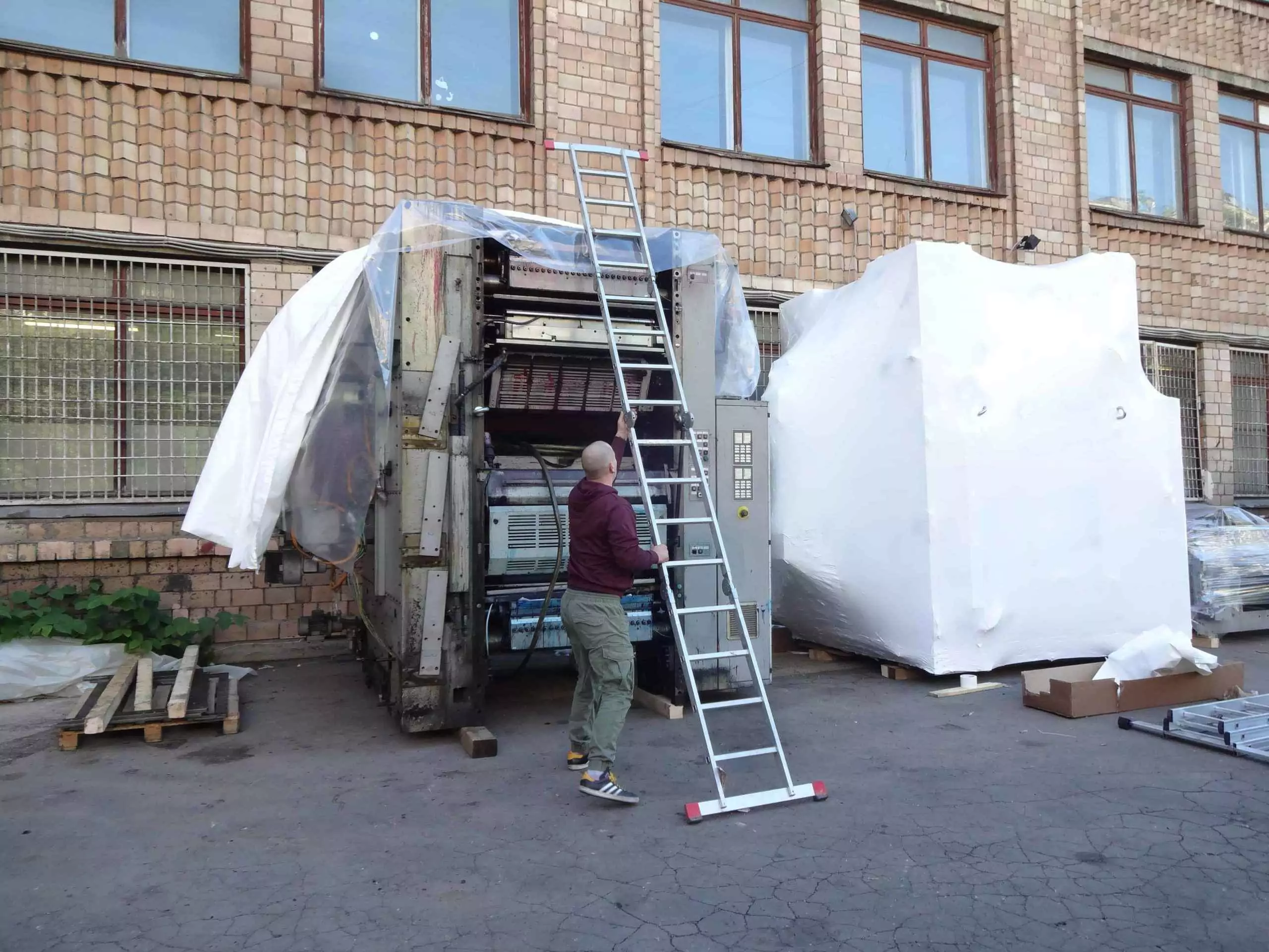 Упаковка печатной машины MANROLAND UNISET 70 для перевозки Упаковка печатной машины MANROLAND UNISET 70 для перевозки