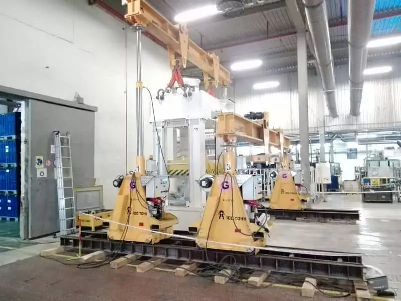 Установка пресса в проектное положение в цехе