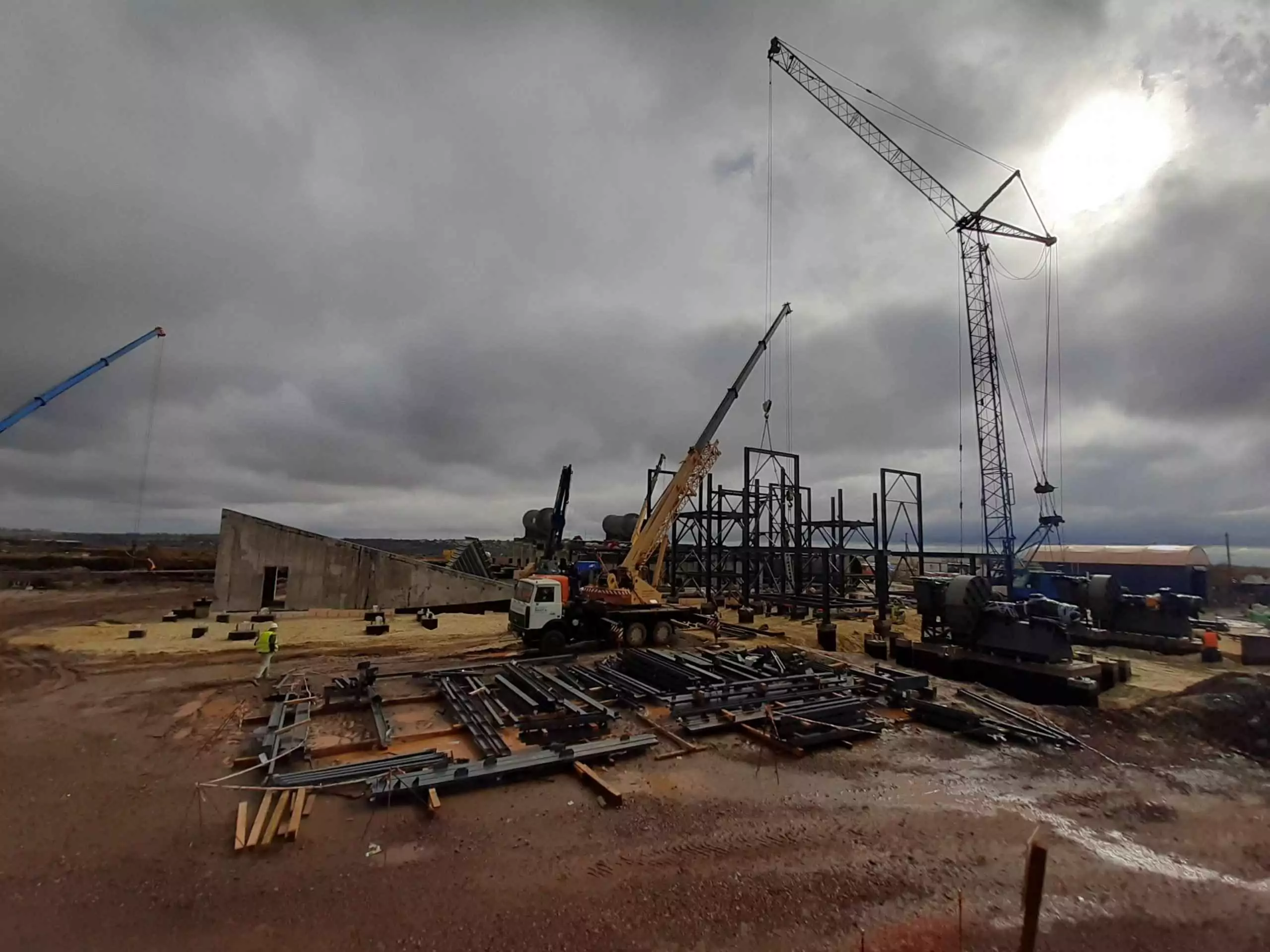 Возведение комплекса сушки руды и монтаж оборудования