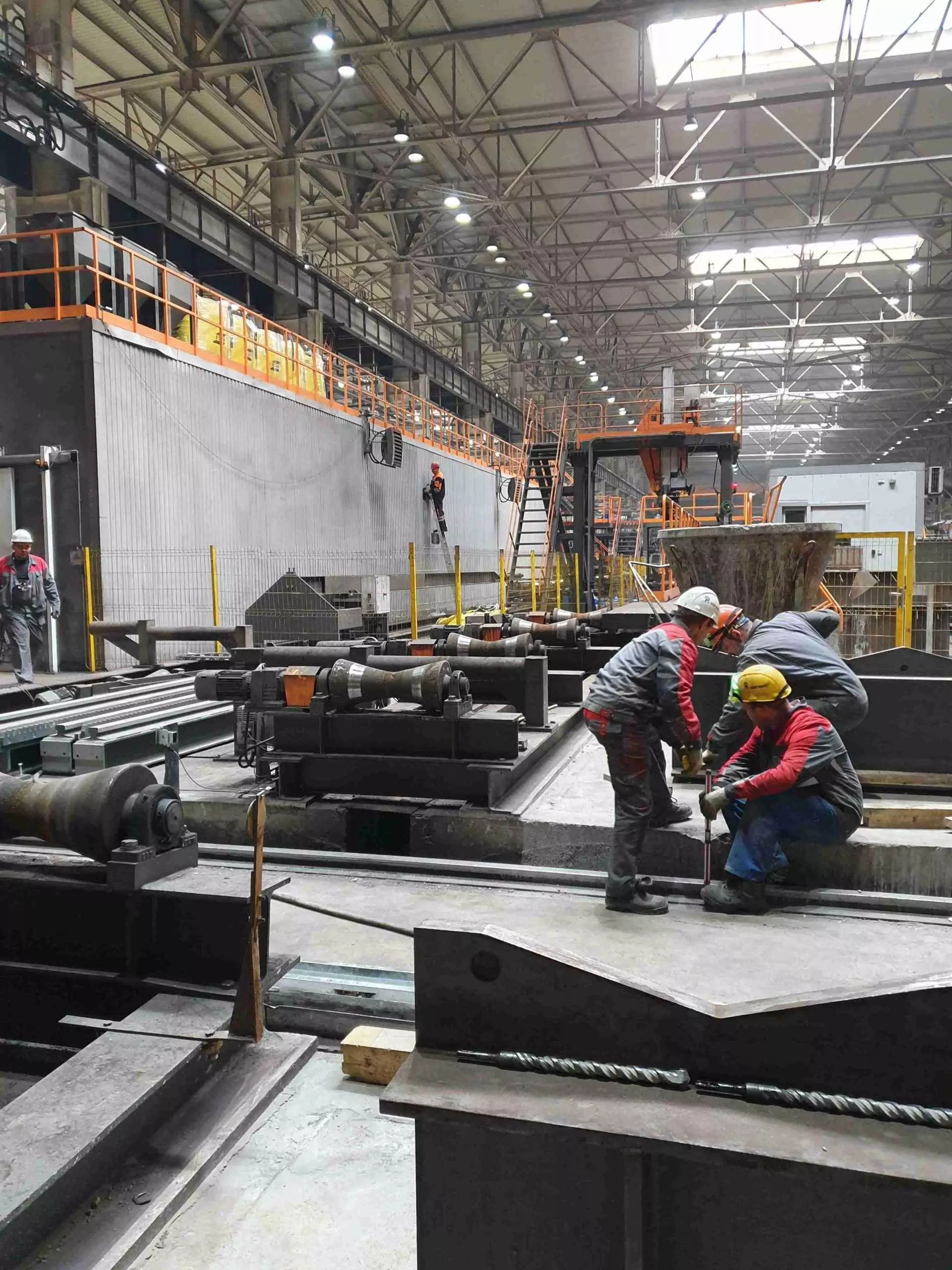 Механический монтаж экспандера HAEUSLER