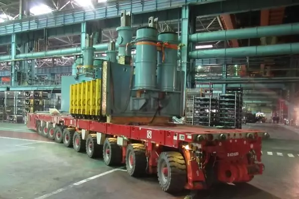Транспортировка штамповочного оборудования на самоходном трейлере