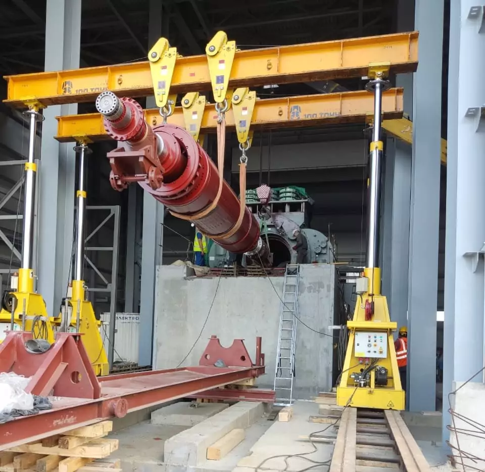 Заведение ротора в статор с помощью портальной системы