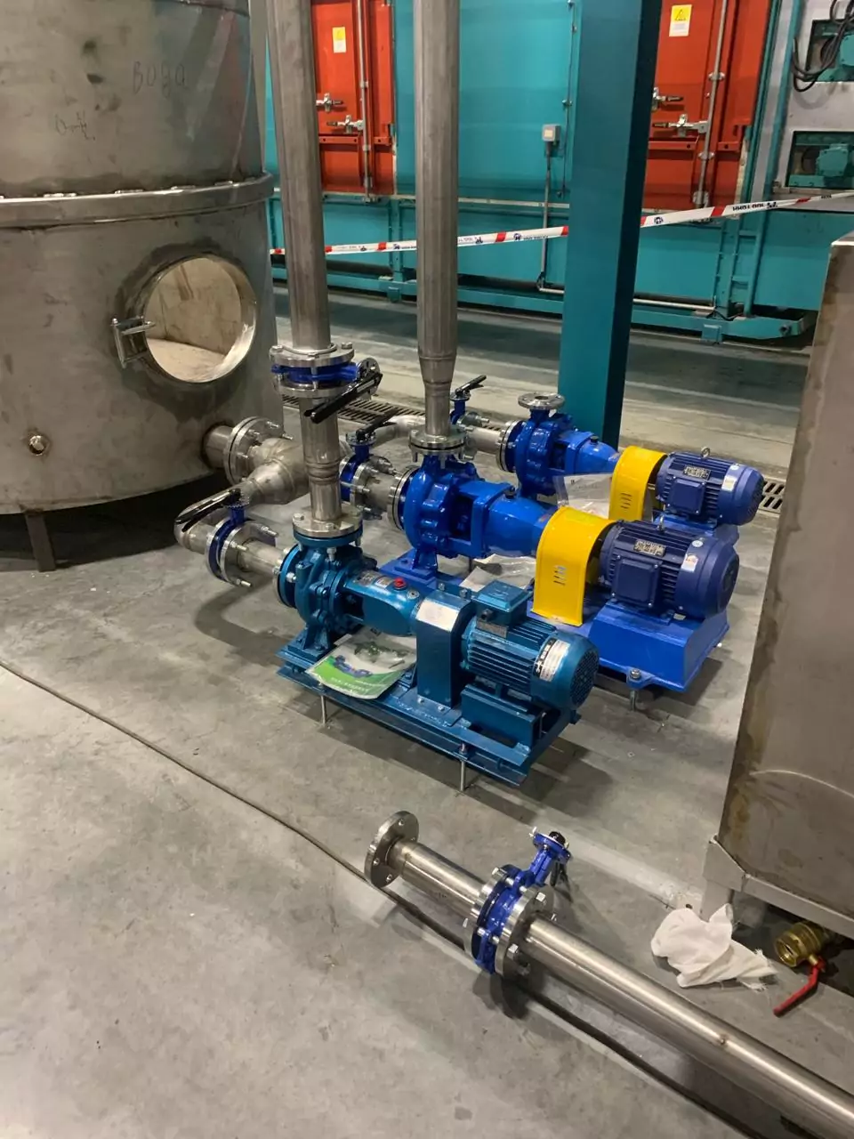 Монтаж трубопроводов из нержавеющей стали